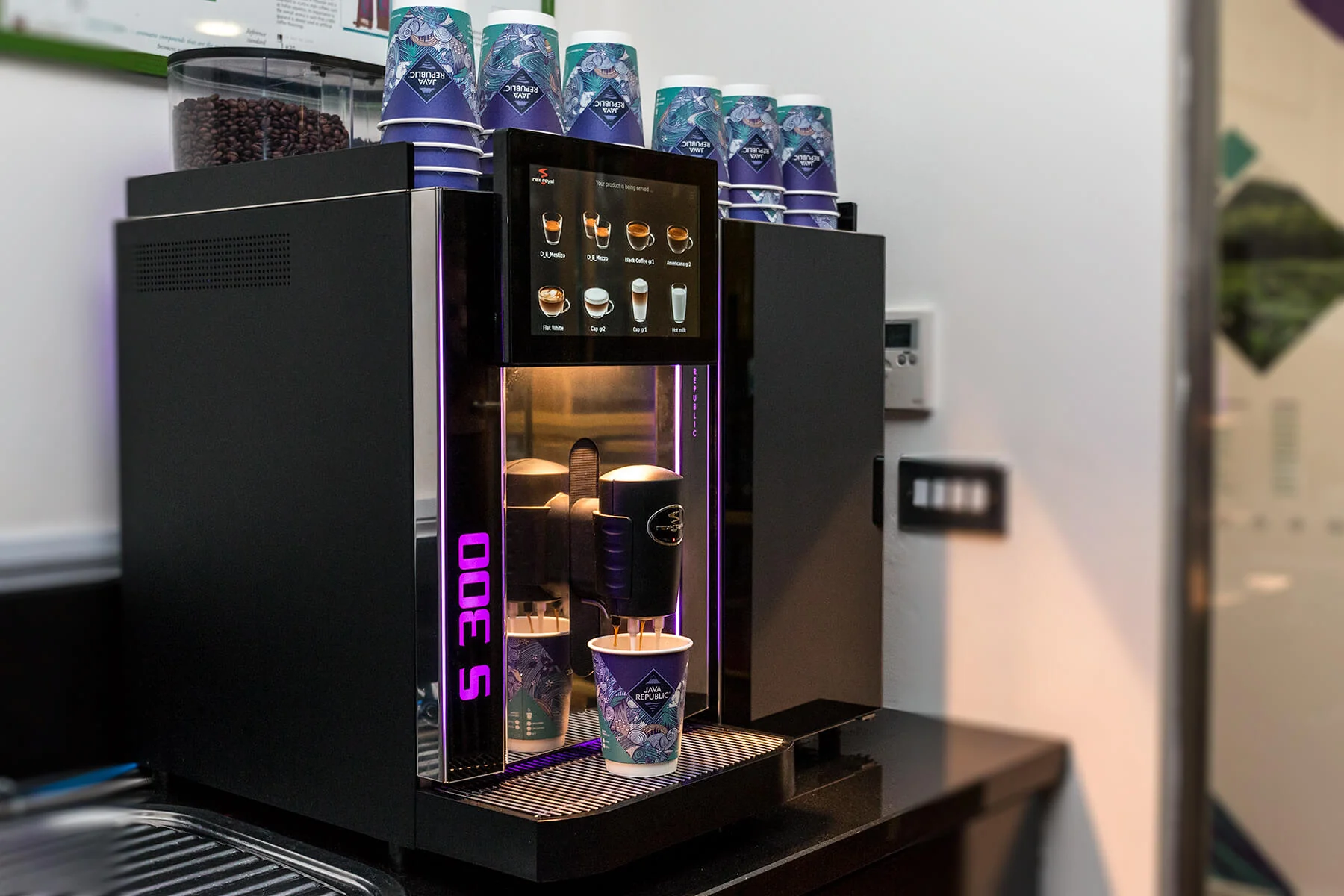 bean to cup machine as an office coffee solution